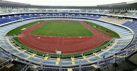 Salt Lake Stadium to Kolkata Airport (CCU) .